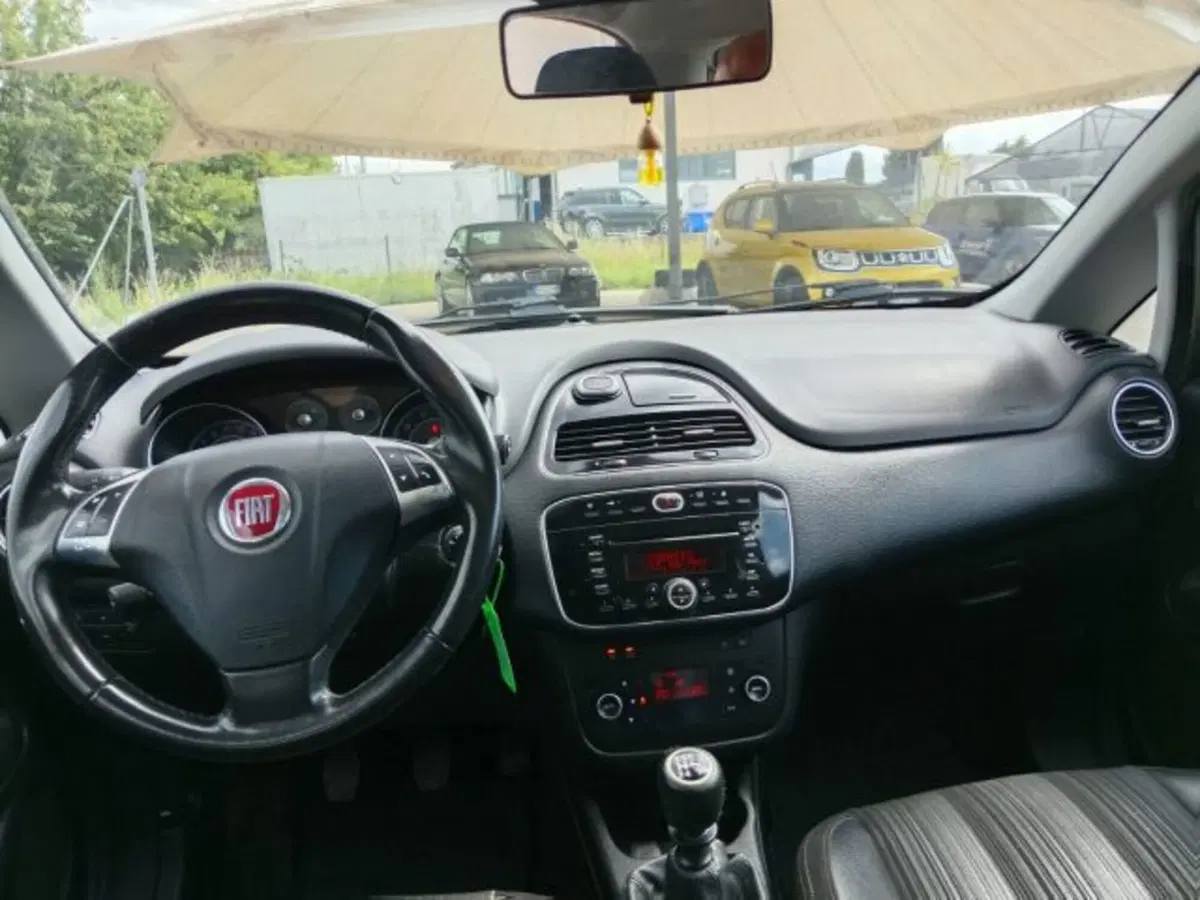 Fiat Grande Punto usata a Macerata (11)
