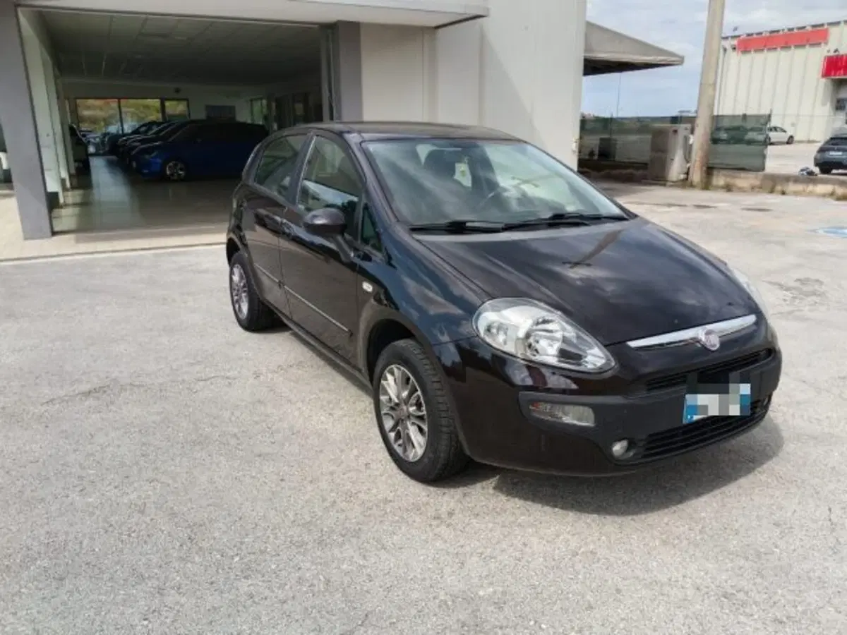 Fiat Grande Punto usata a Macerata (3)