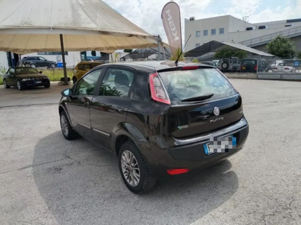 Fiat Grande Punto usata a Macerata (7)