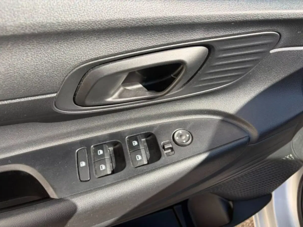 Hyundai i20 usata a Lodi (13)