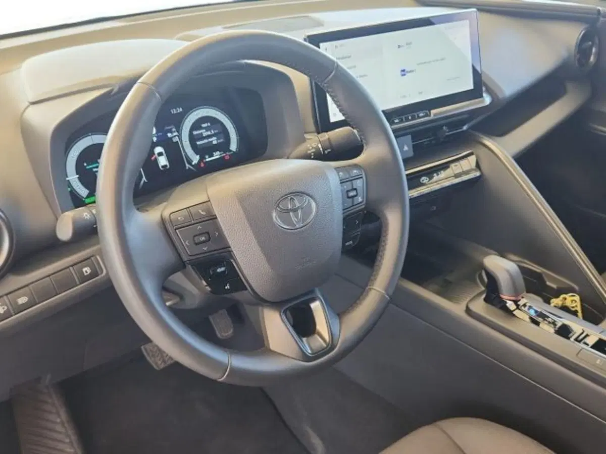 Toyota Toyota C-HR usata a Roma (7)