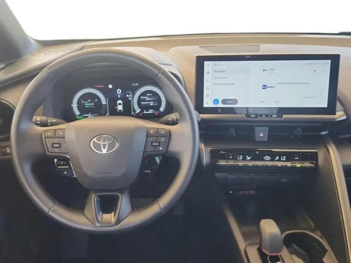 Toyota Toyota C-HR usata a Roma (8)