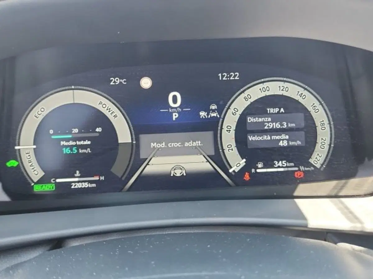 Toyota Toyota C-HR usata a Roma (9)