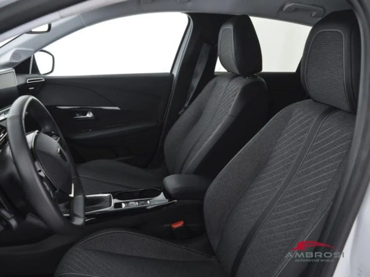 Peugeot 208 usata a Perugia (9)