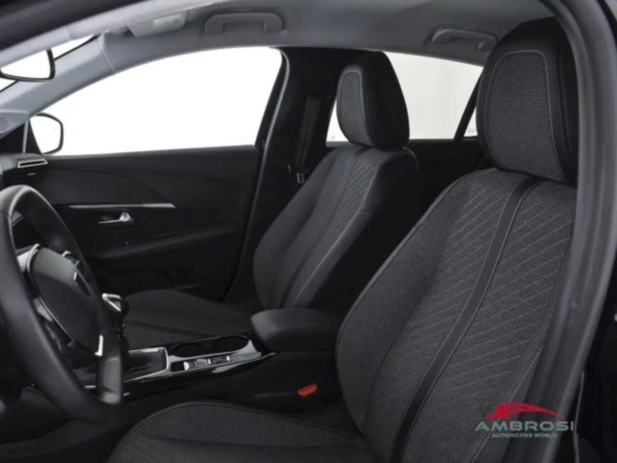 Peugeot 208 usata a Perugia (9)
