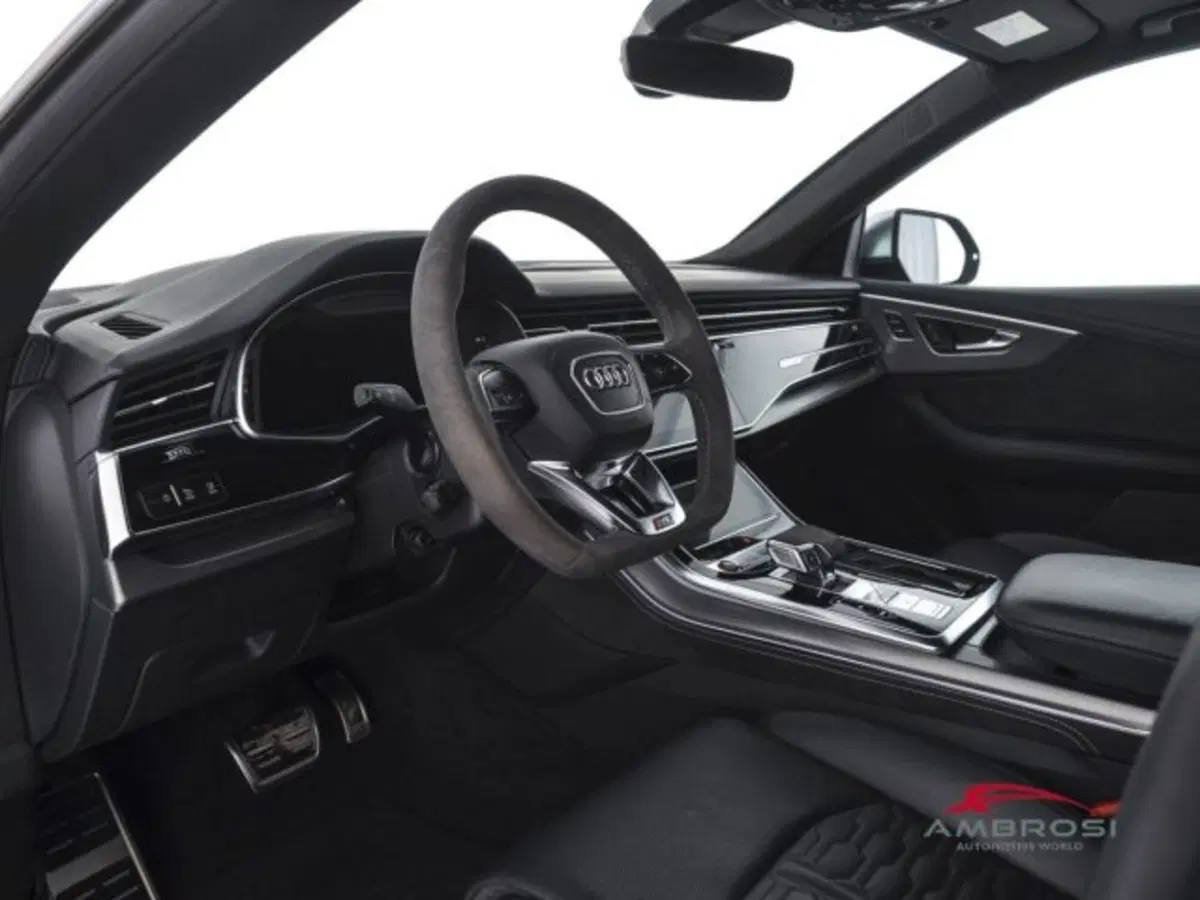 Audi RS Q8 usata a Perugia (8)