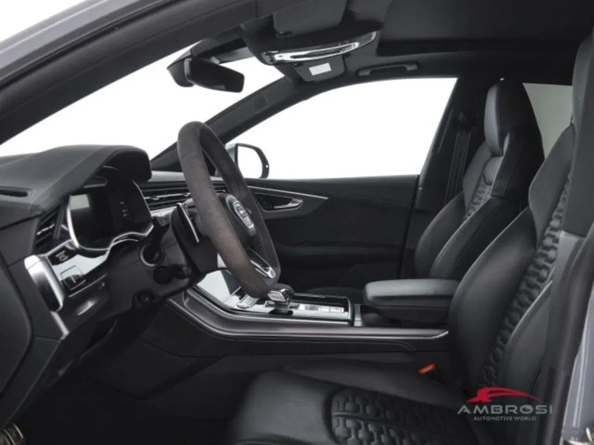 Audi RS Q8 usata a Perugia (9)
