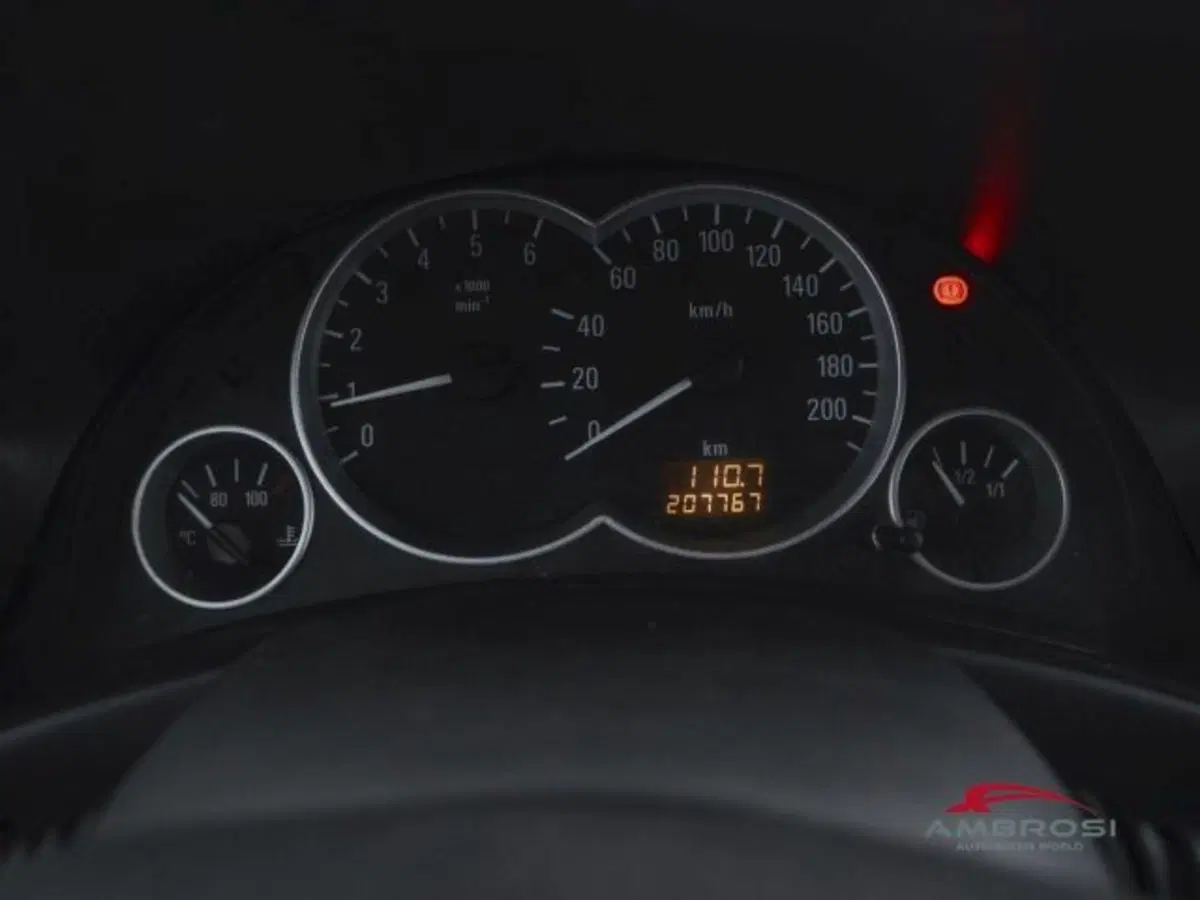 Opel Corsa usata a Perugia (13)