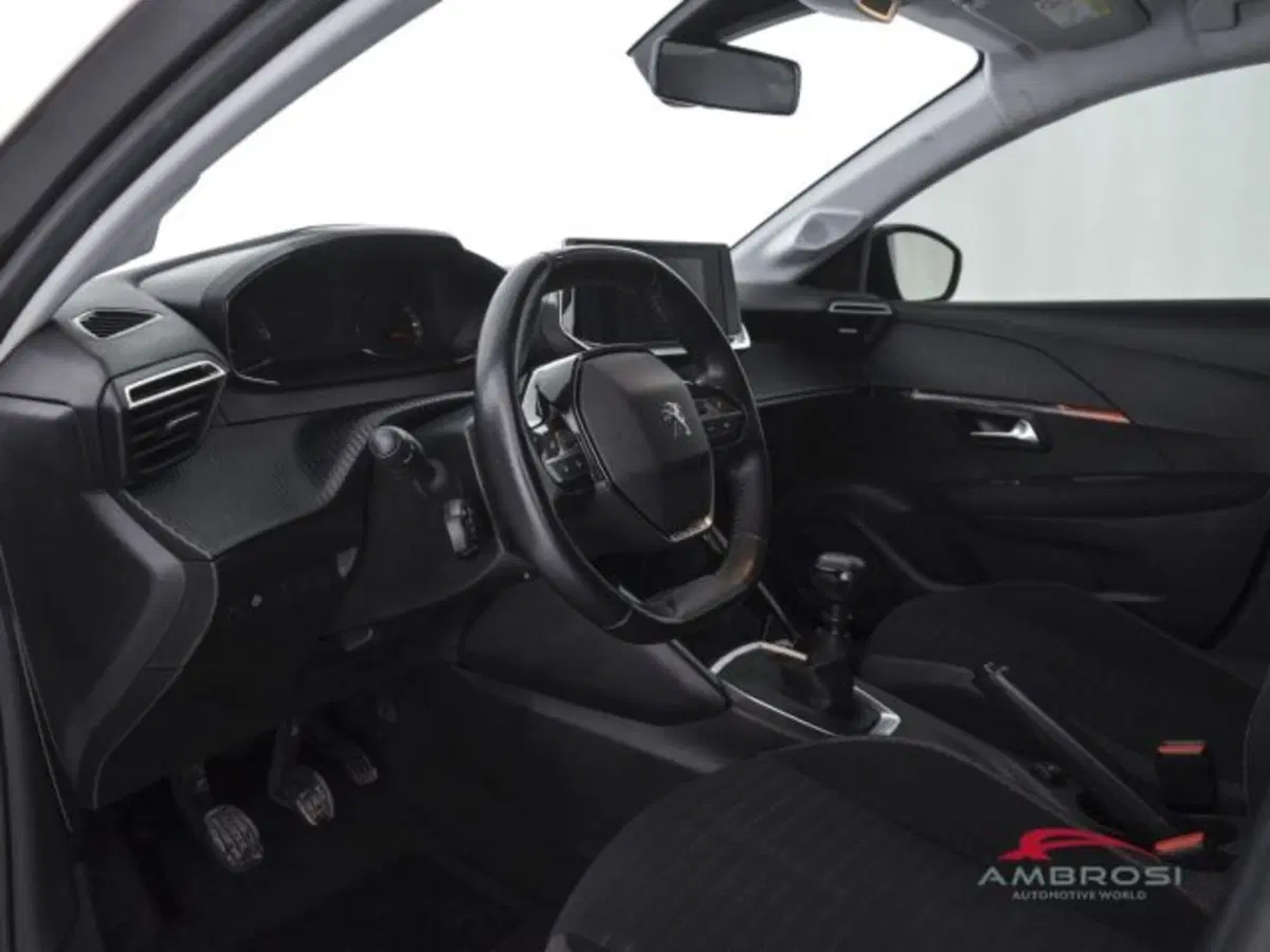 Peugeot 208 usata a Perugia (8)