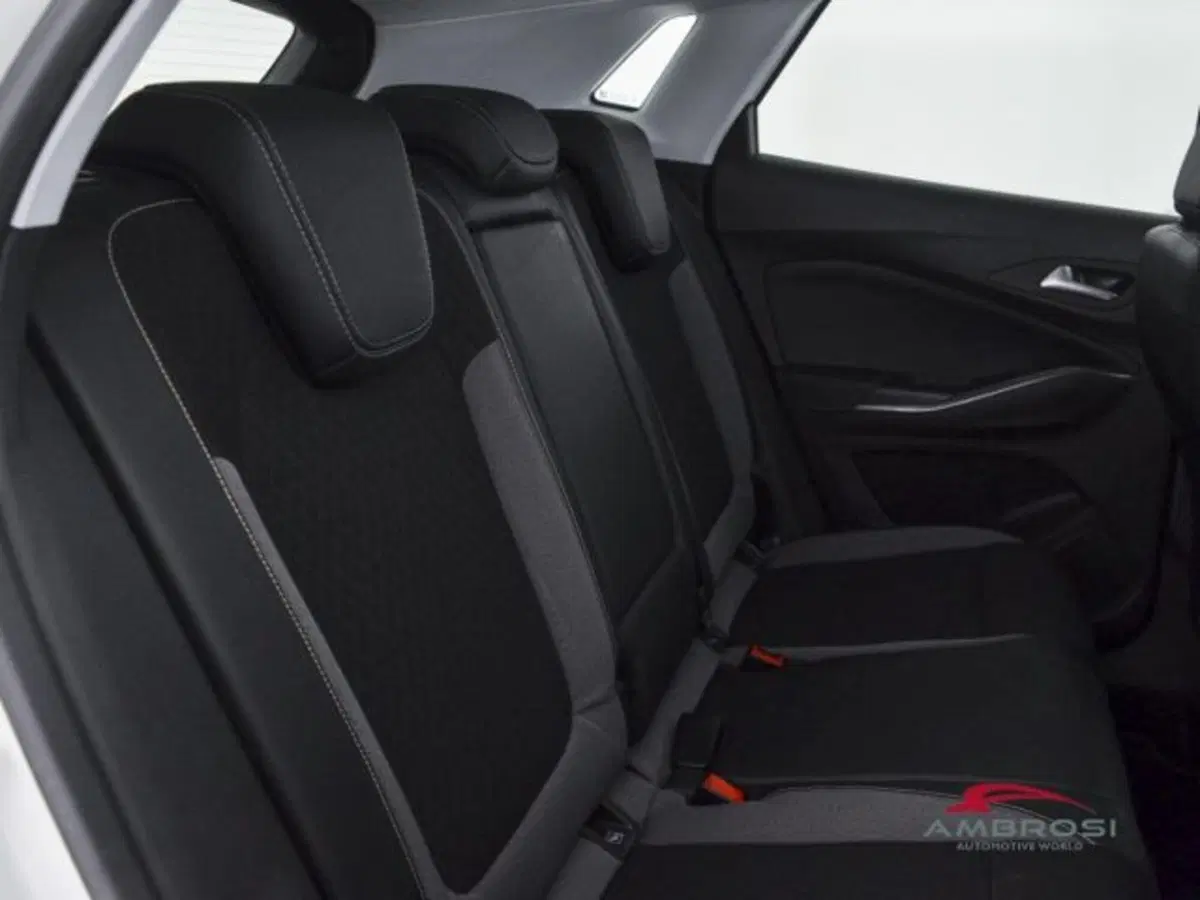 Opel Grandland X usata a Perugia (11)