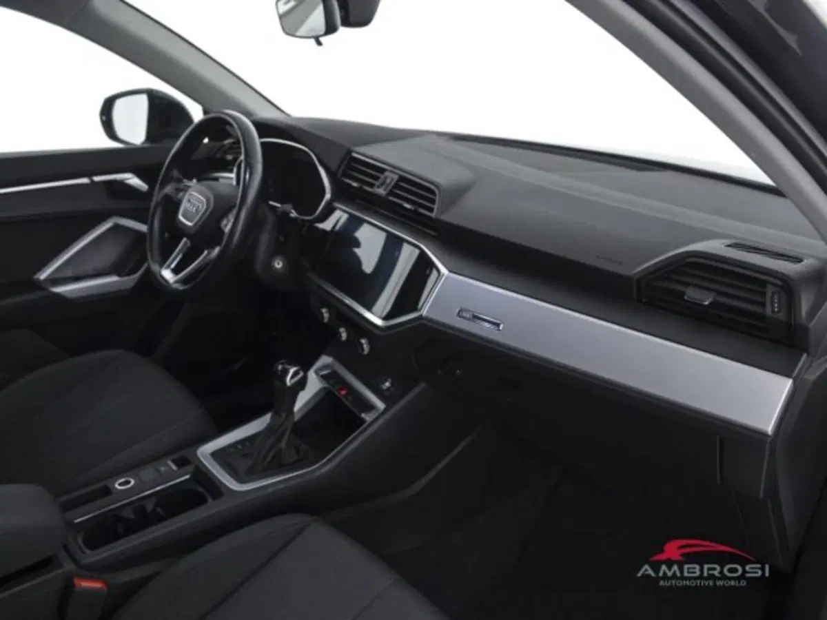Audi Q3 Sportback usata a Perugia (12)