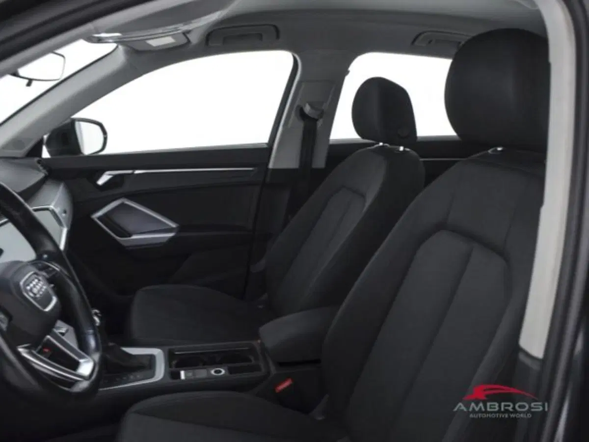 Audi Q3 Sportback usata a Perugia (9)