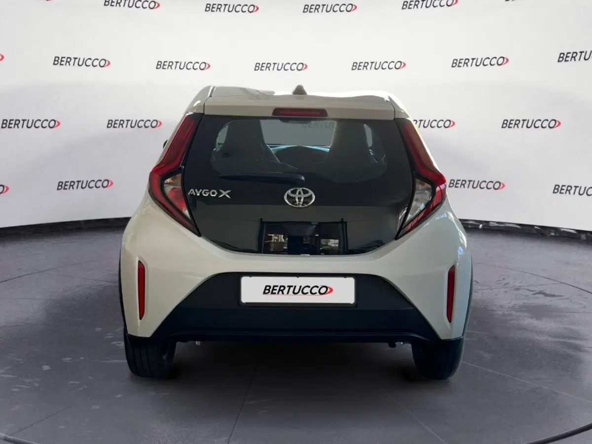 Toyota Aygo X usata a Verona (4)