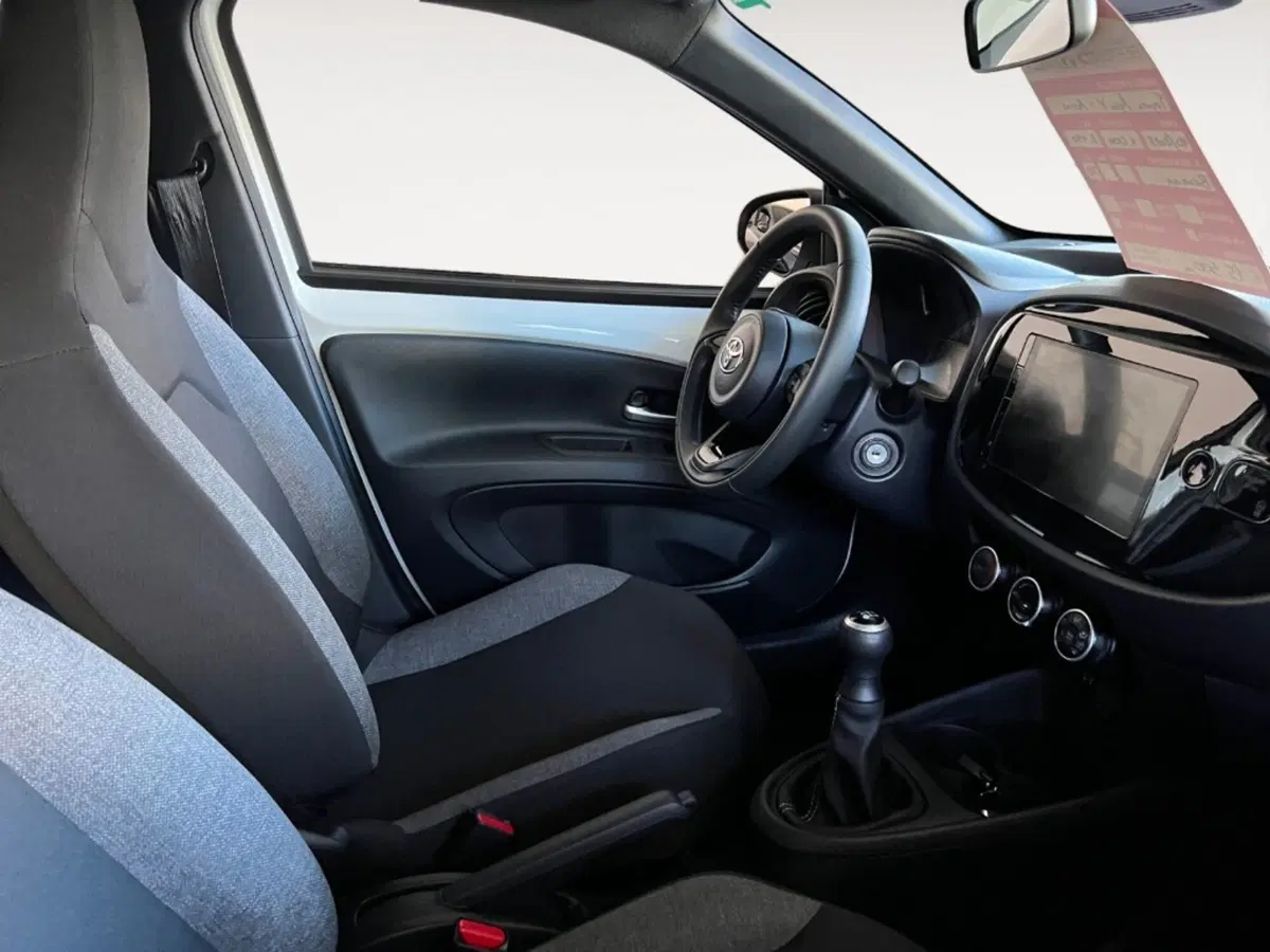 Toyota Aygo X usata a Verona (6)