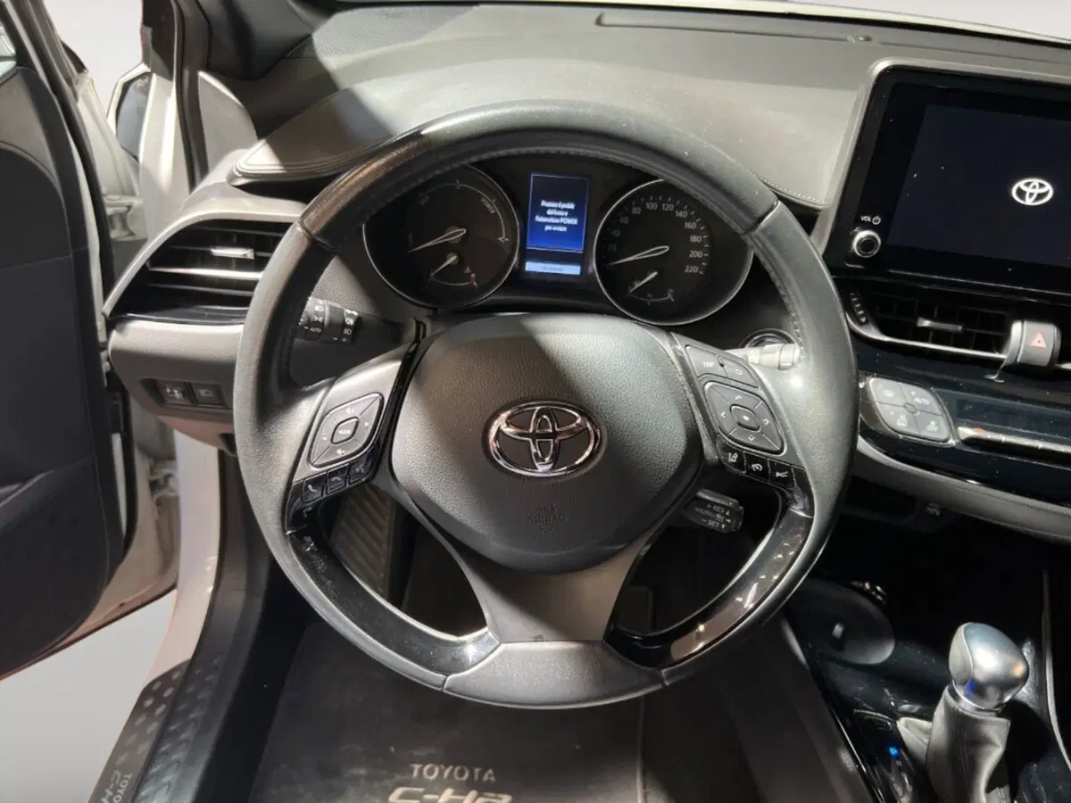 Toyota Toyota C-HR usata a Verona (10)