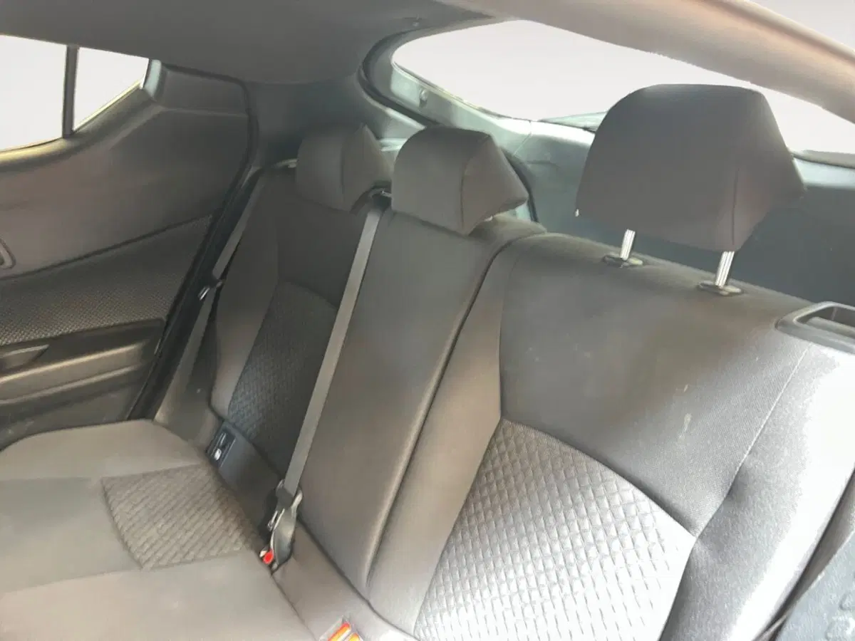 Toyota Toyota C-HR usata a Verona (11)