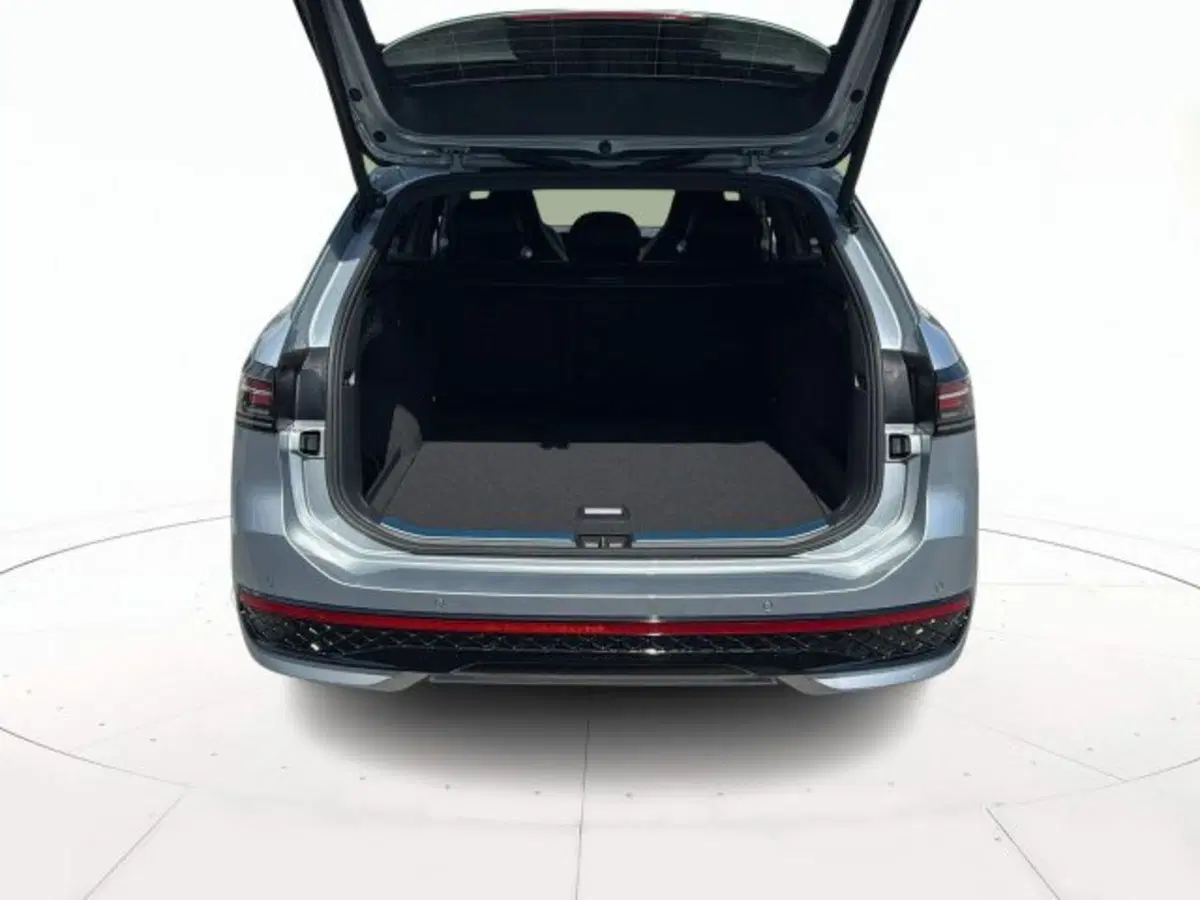 Volkswagen Passat nuova a Vicenza (11)