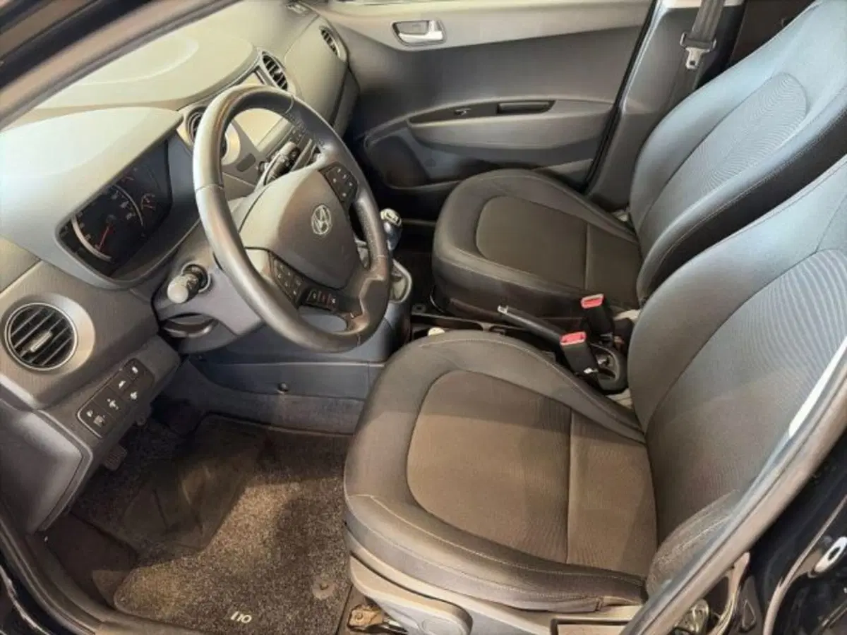 Hyundai i10 usata a Sassari (6)
