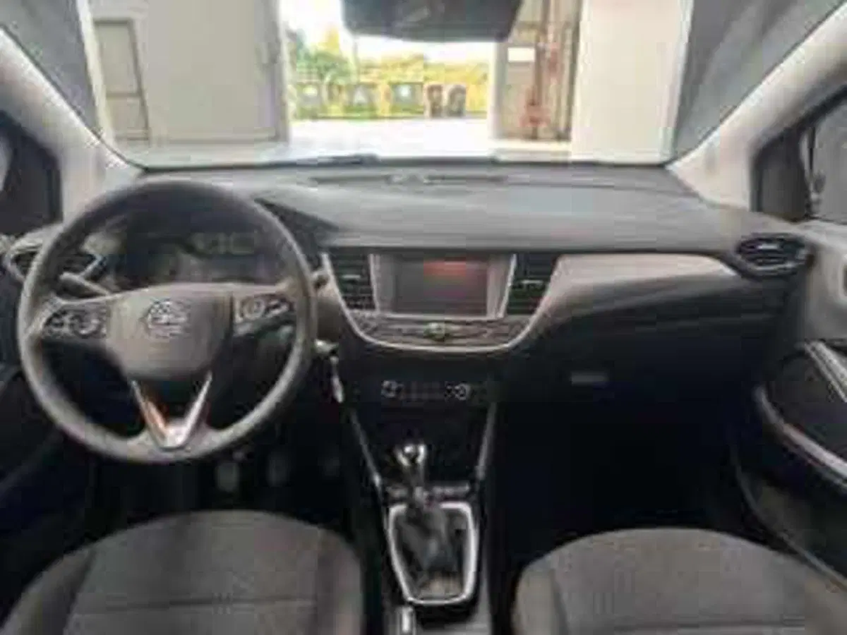 Opel Crossland X usata a Vercelli (11)