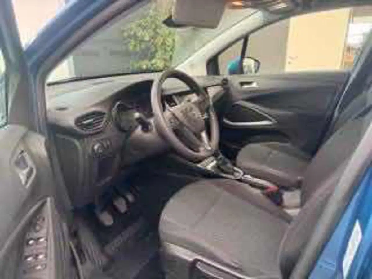 Opel Crossland X usata a Vercelli (12)