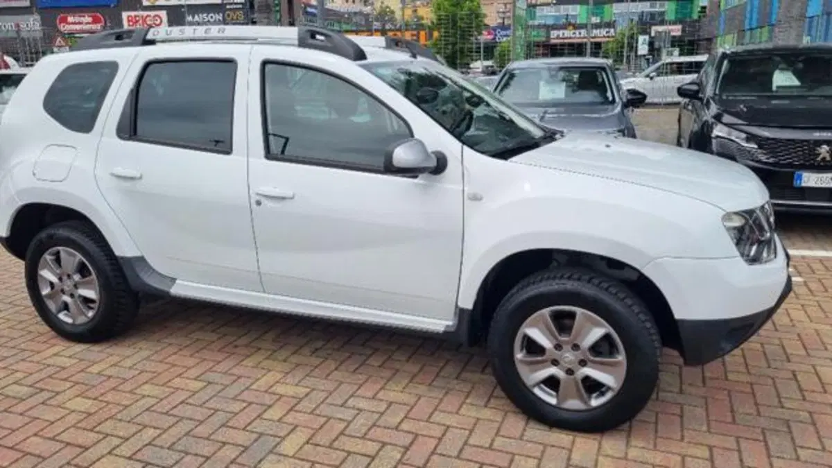 Dacia Duster usata a Savona (16)
