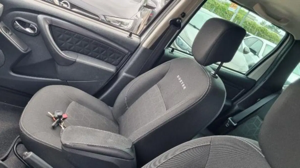 Dacia Duster usata a Savona (6)