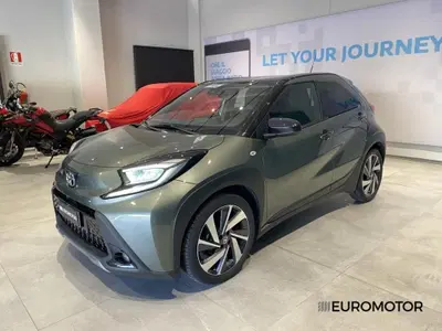 Toyota Aygo X 1.0 Lounge 72cv del 2022 usata a Modugno