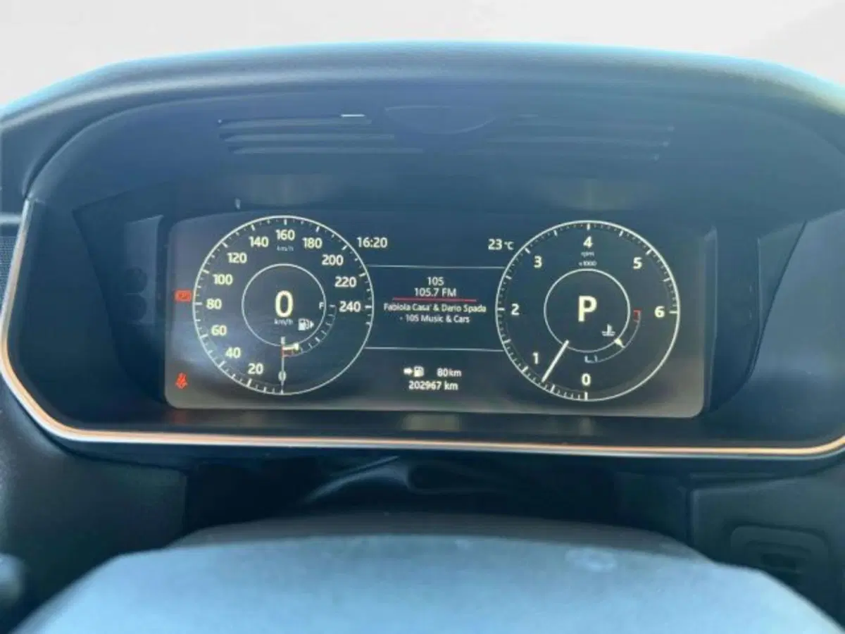 Land Rover Range Rover Sport usata a Siena (15)