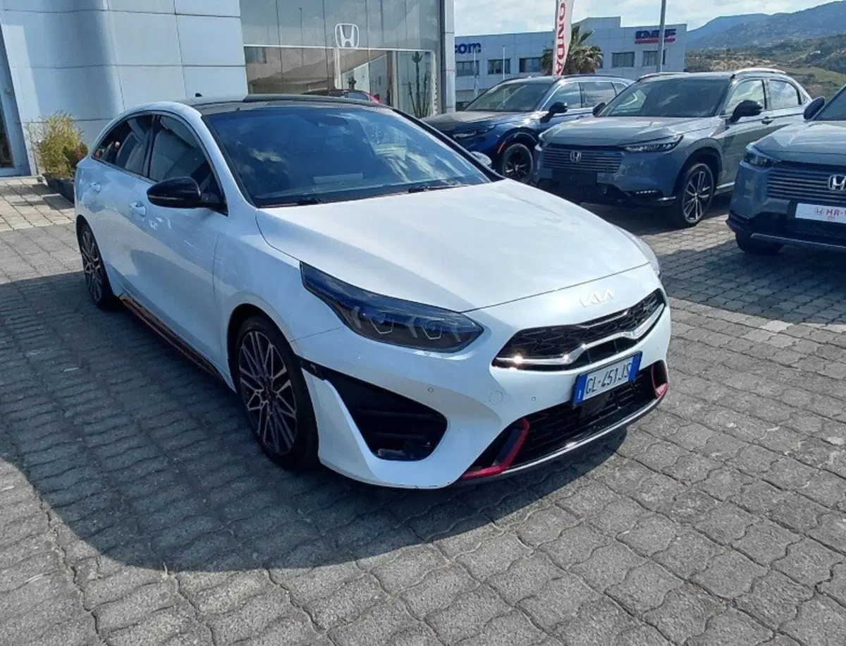 Kia ProCeed usata a Cosenza (3)