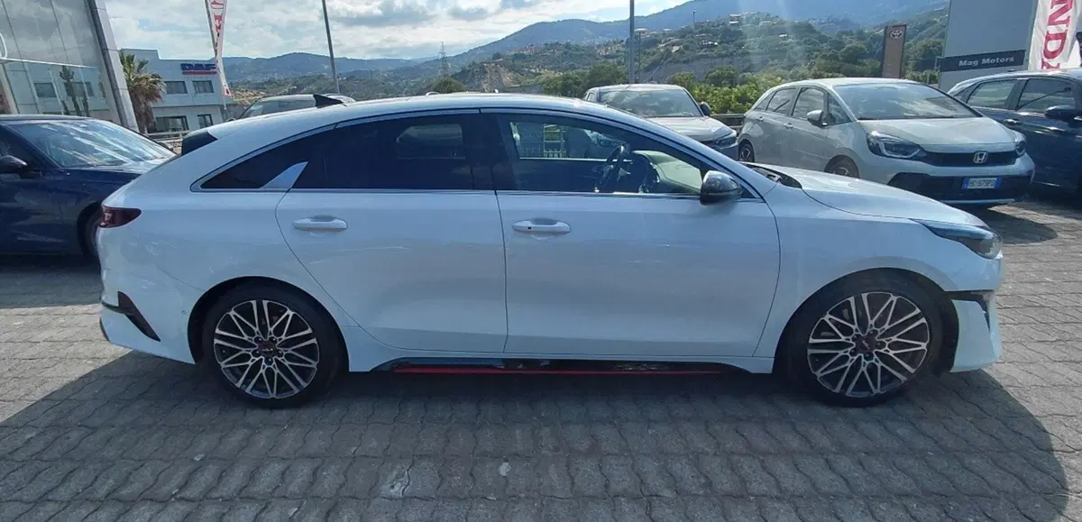 Kia ProCeed usata a Cosenza (4)
