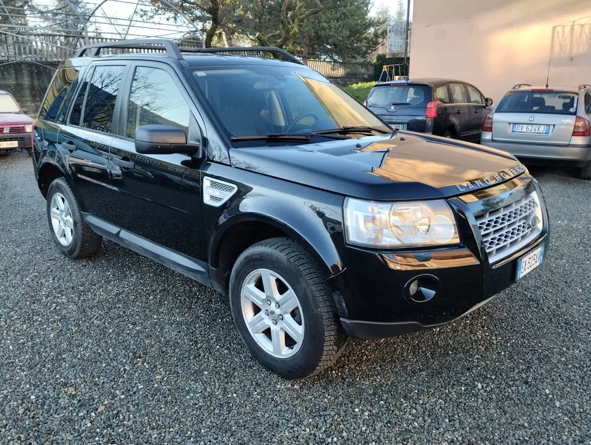 Land Rover Freelander usata a Asti (2)