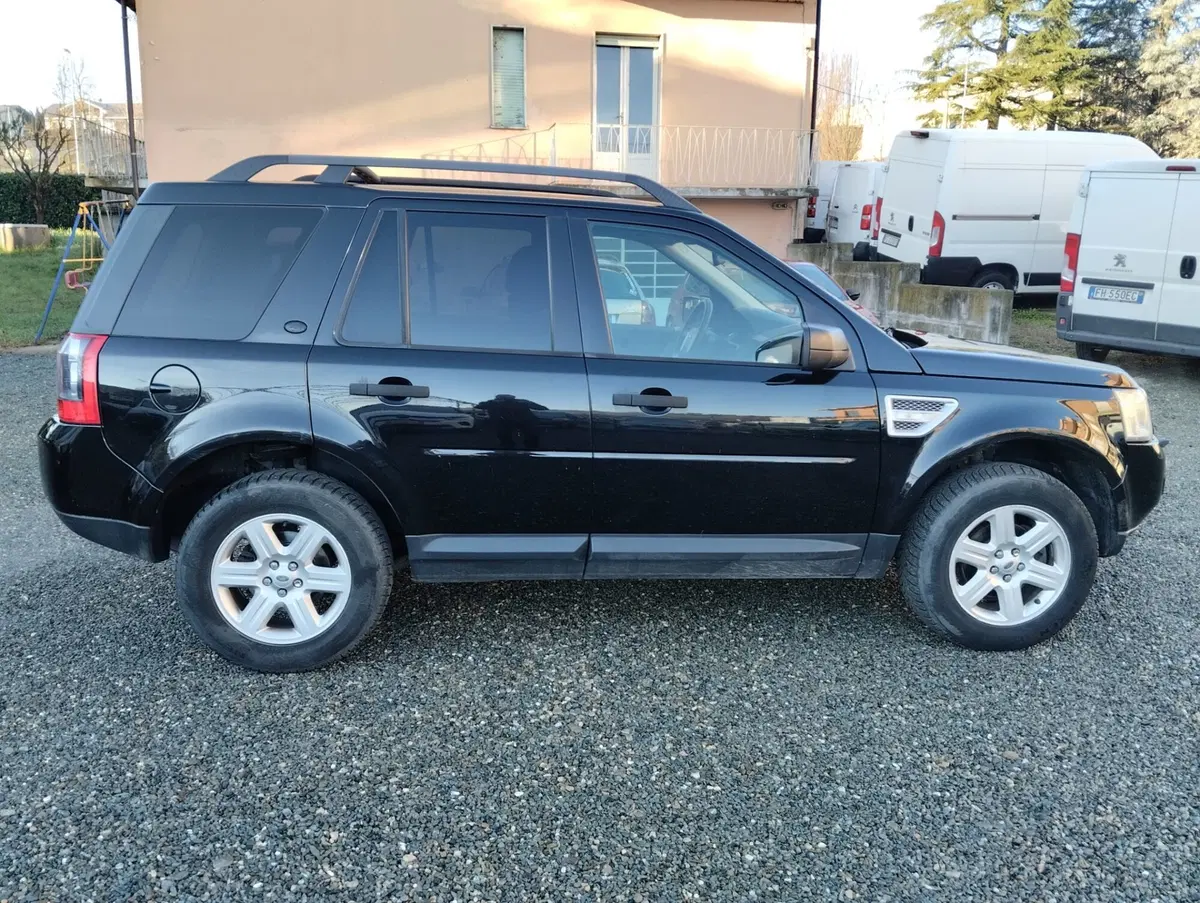 Land Rover Freelander usata a Asti (5)