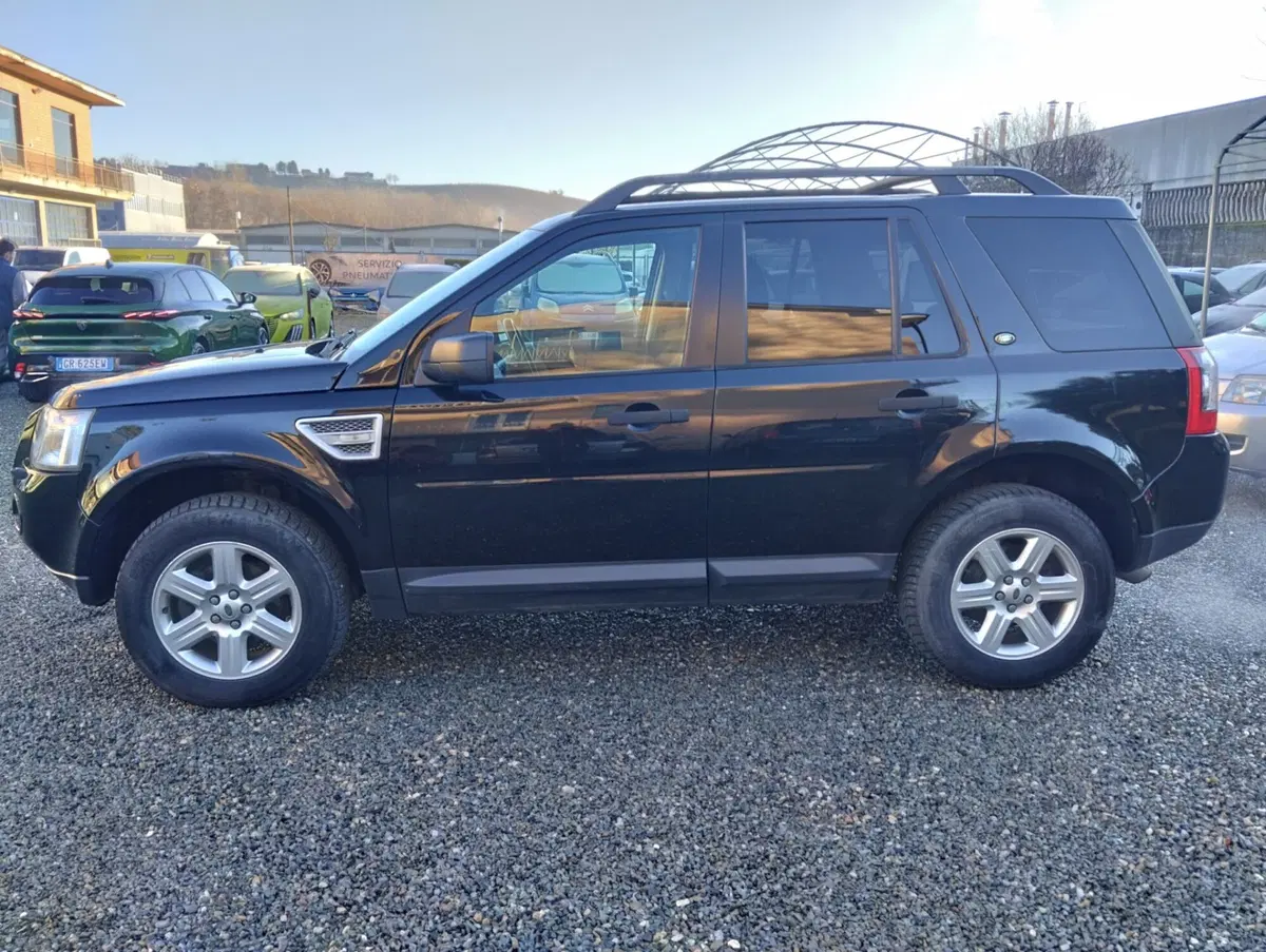 Land Rover Freelander usata a Asti (6)