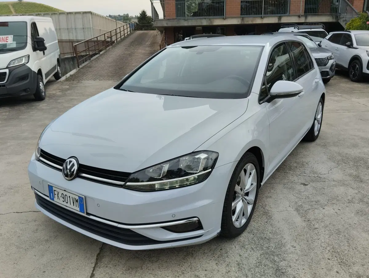 Volkswagen Golf usata a Asti