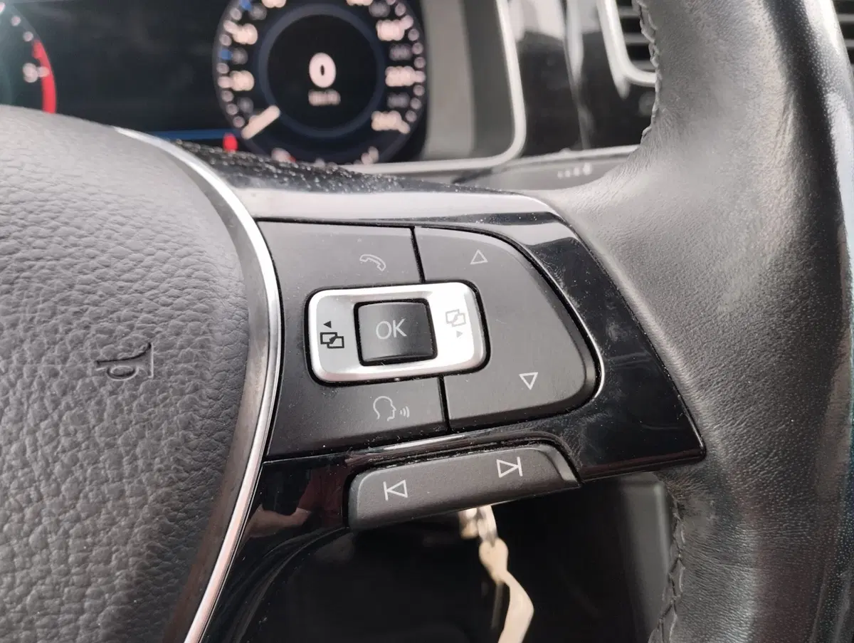 Volkswagen Golf usata a Asti (12)