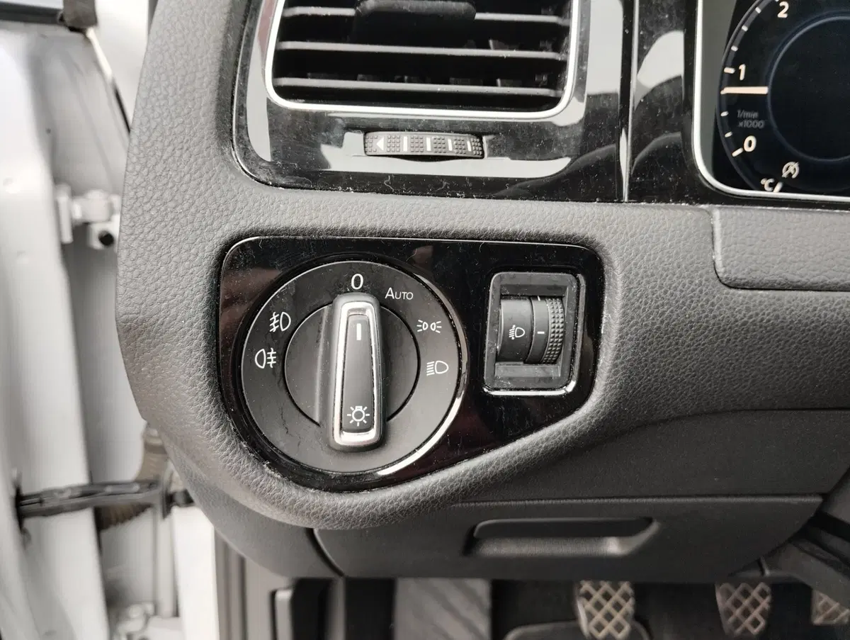 Volkswagen Golf usata a Asti (9)