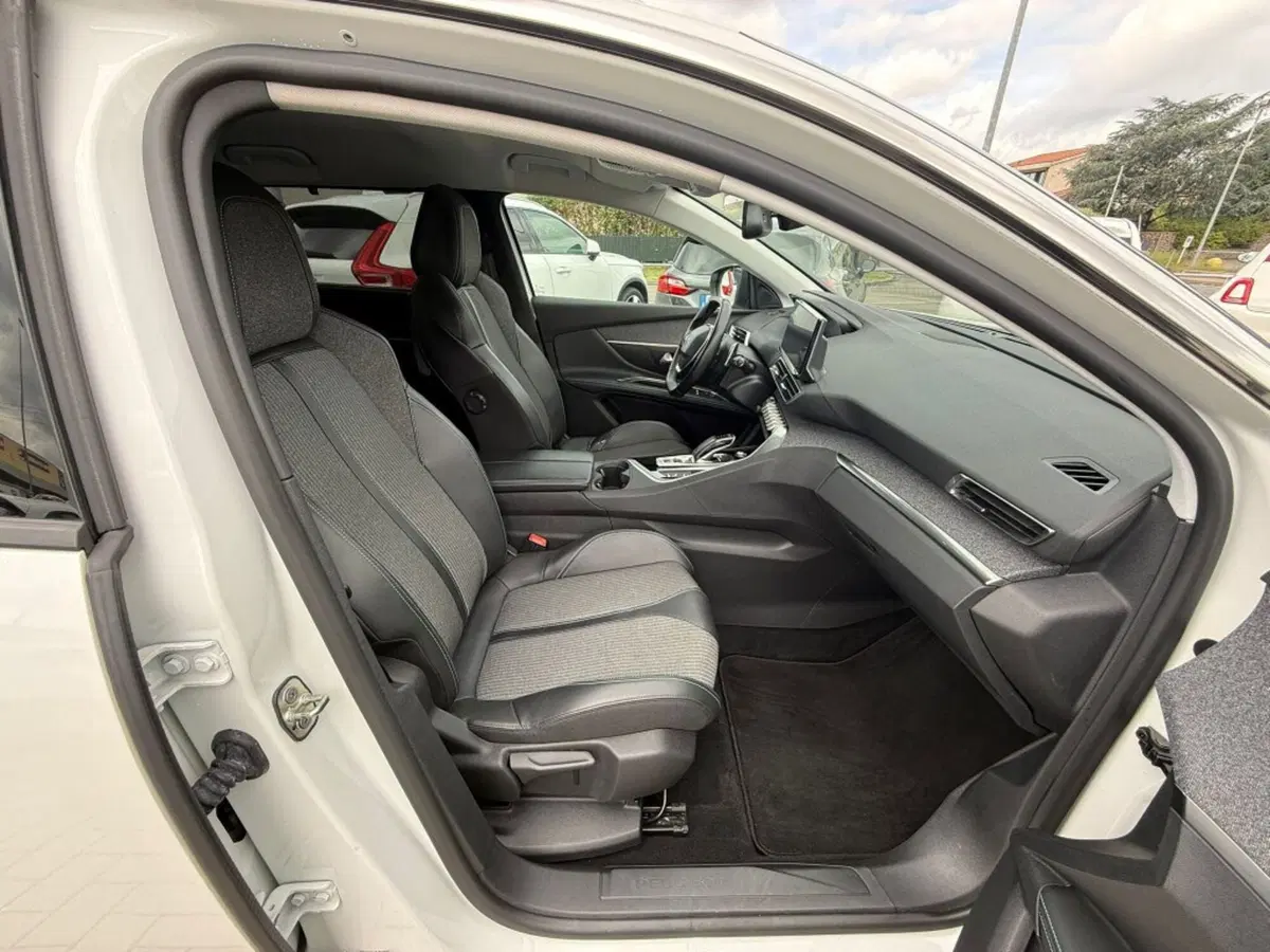 Peugeot 5008 usata a Firenze (12)