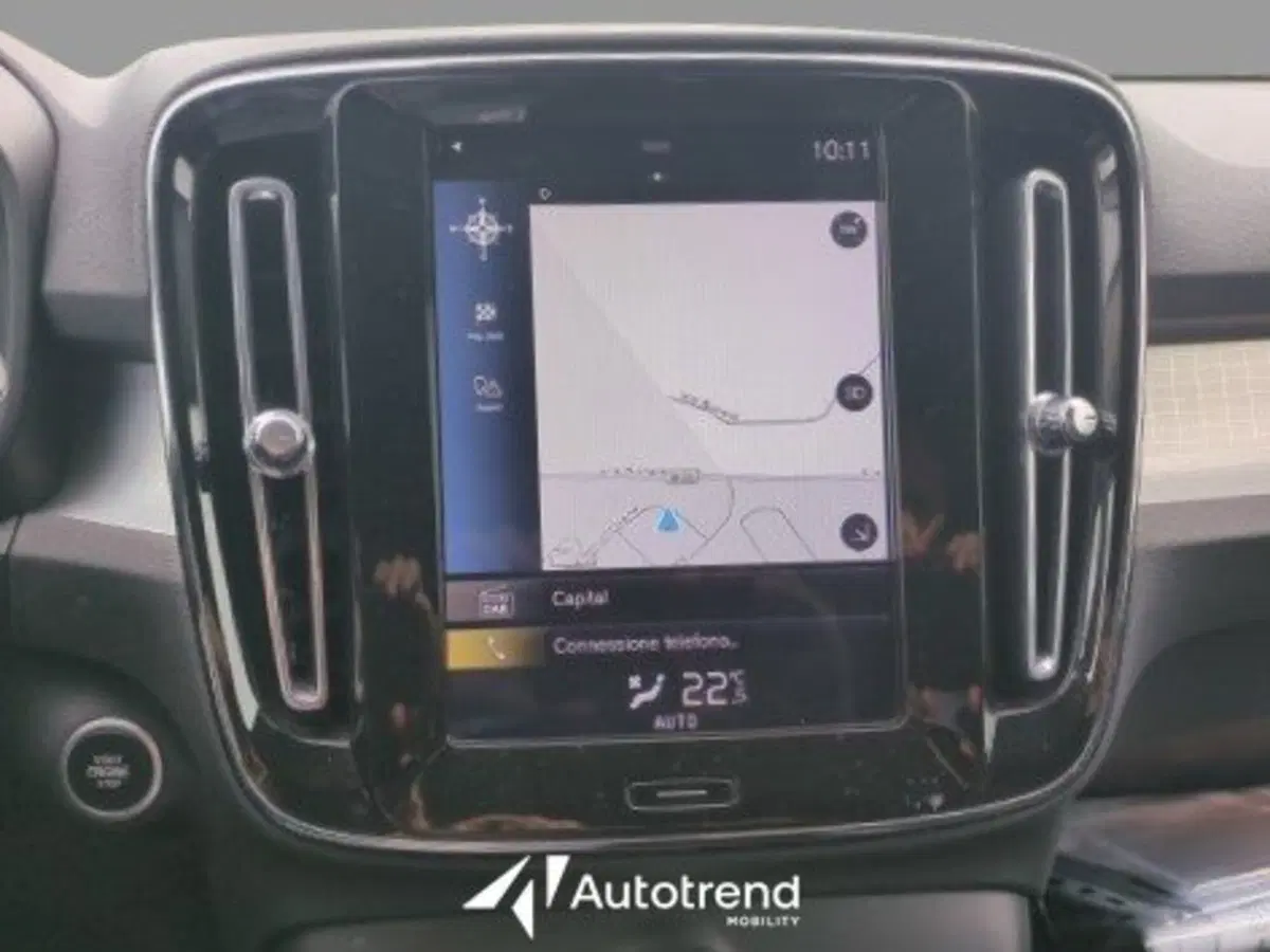 Volvo XC40 usata a Bari (16)