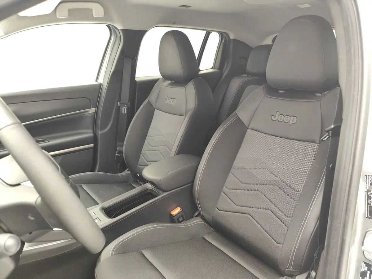 Jeep Avenger usata a Como (12)