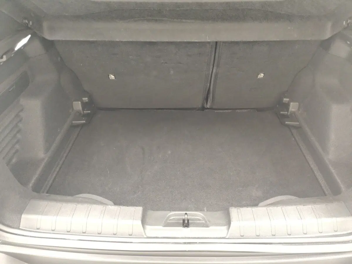 Jeep Avenger usata a Como (17)