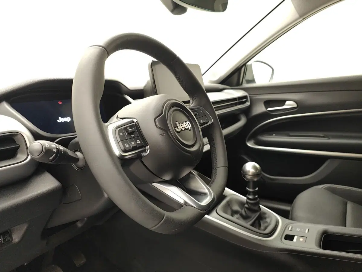 Jeep Avenger usata a Como (9)