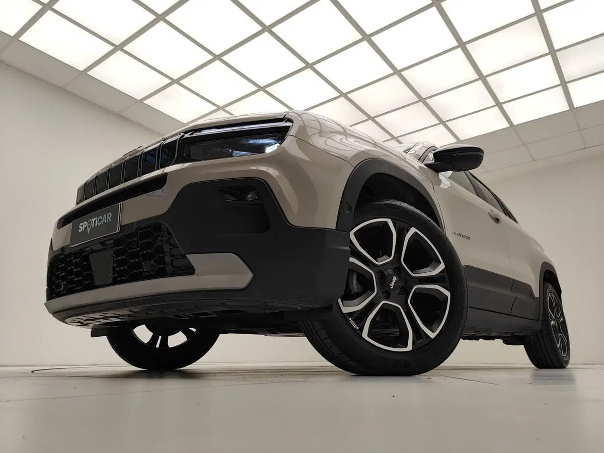 Jeep Avenger usata a Como (14)