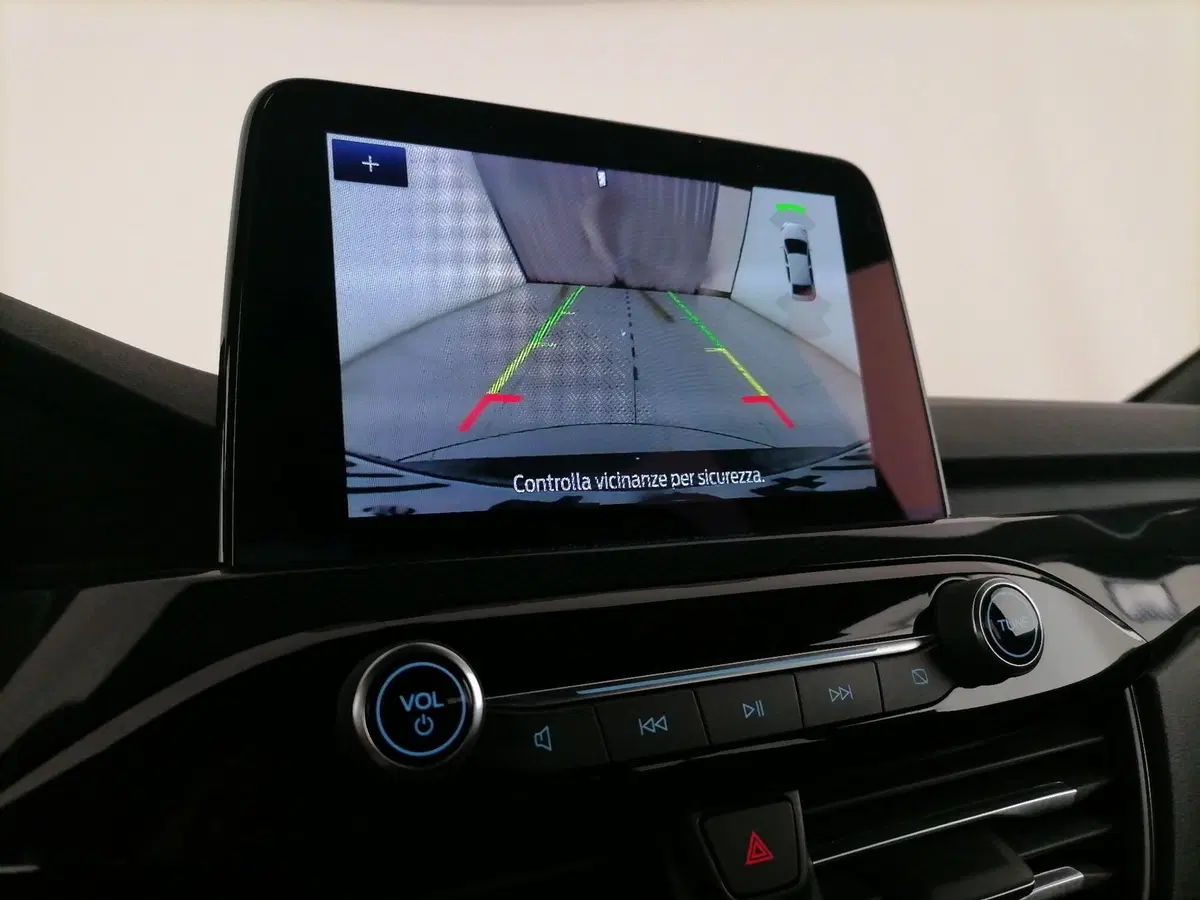 Ford Kuga usata a Roma (17)