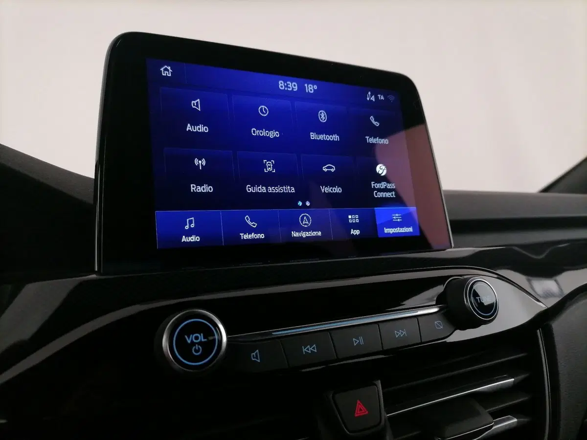 Ford Kuga usata a Roma (18)