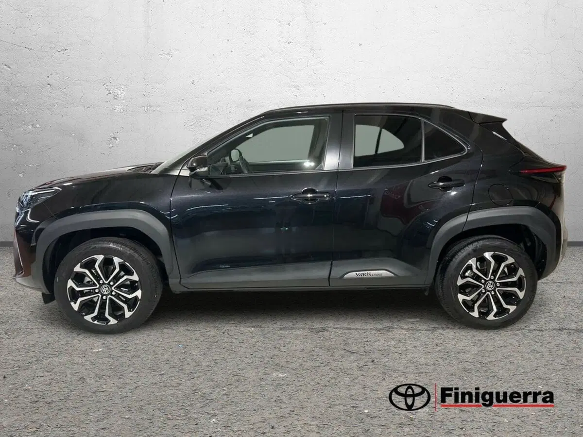 Toyota Yaris Cross usata a Lecco (7)