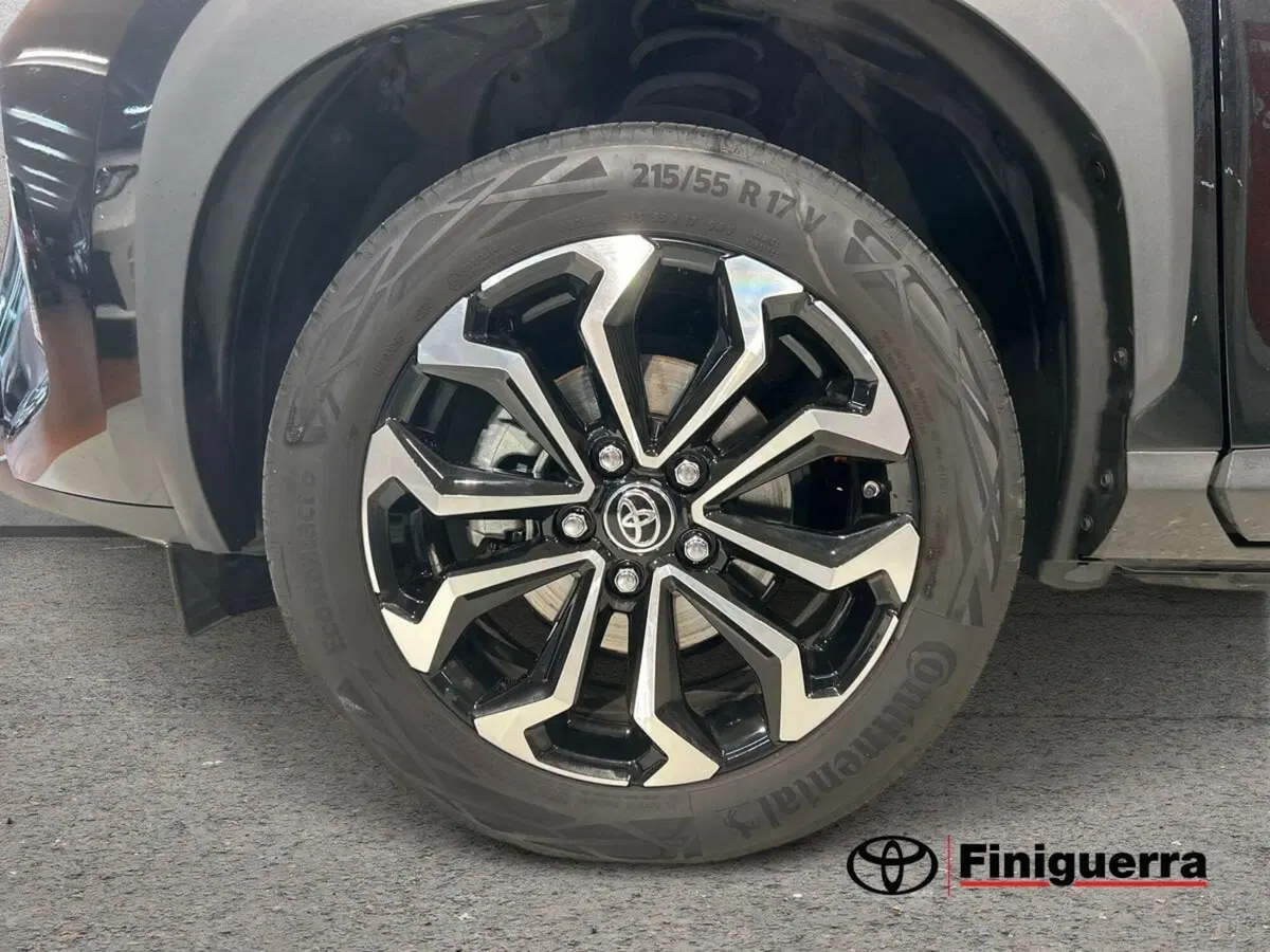 Toyota Yaris Cross usata a Lecco (8)