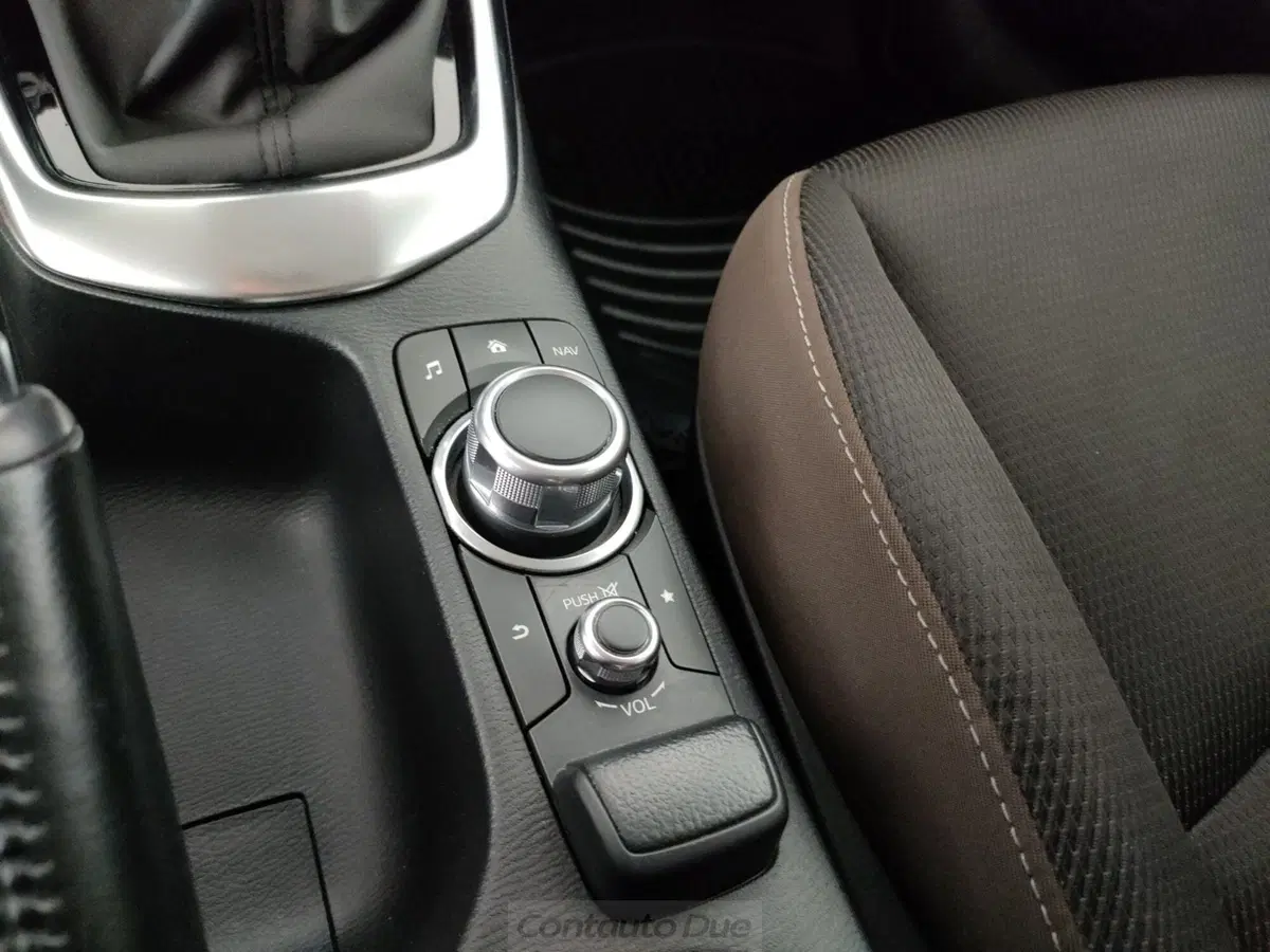 Mazda Mazda2 usata a Caserta (10)
