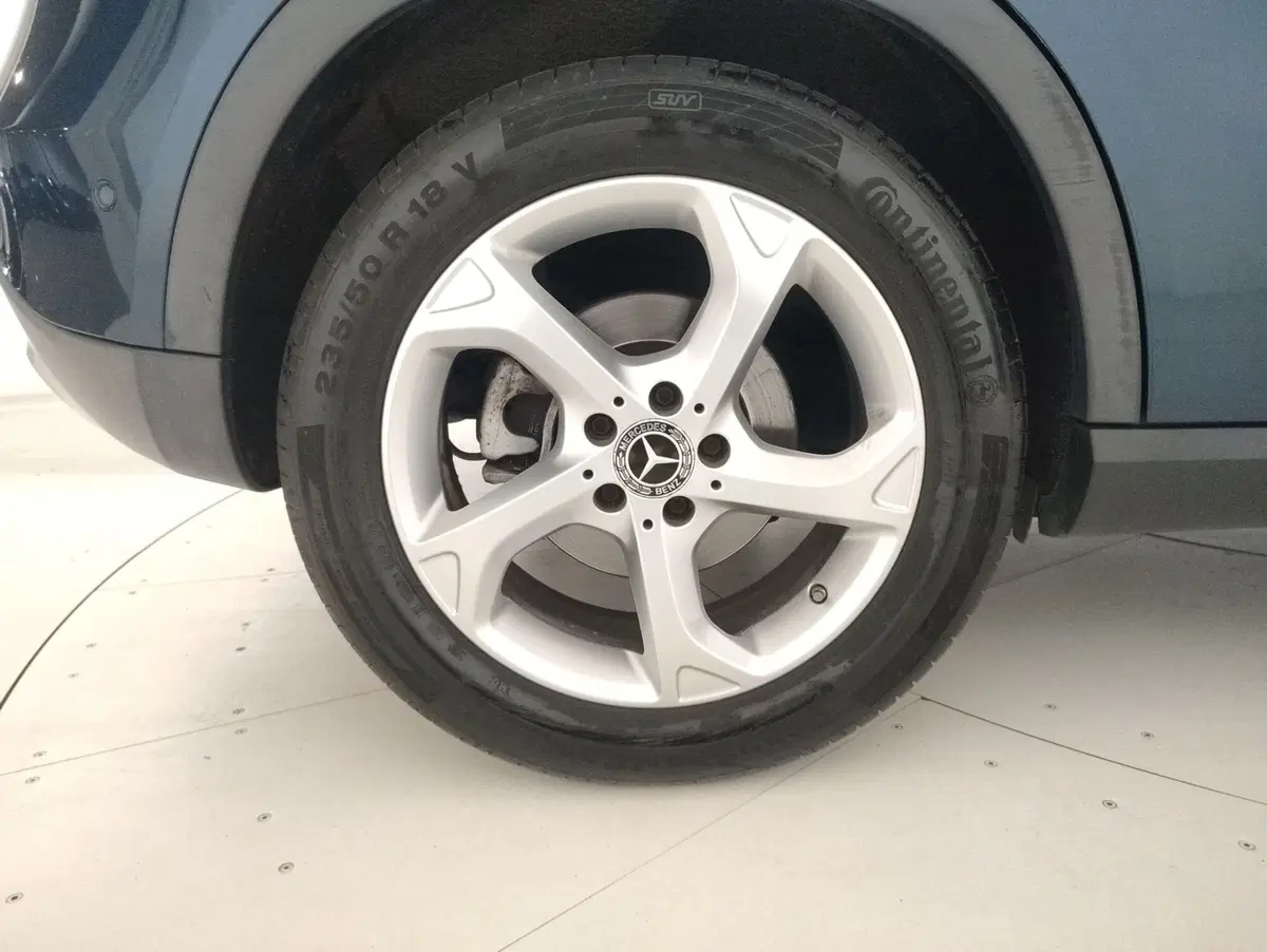 Mercedes-Benz GLA SUV usata a Alessandria (14)