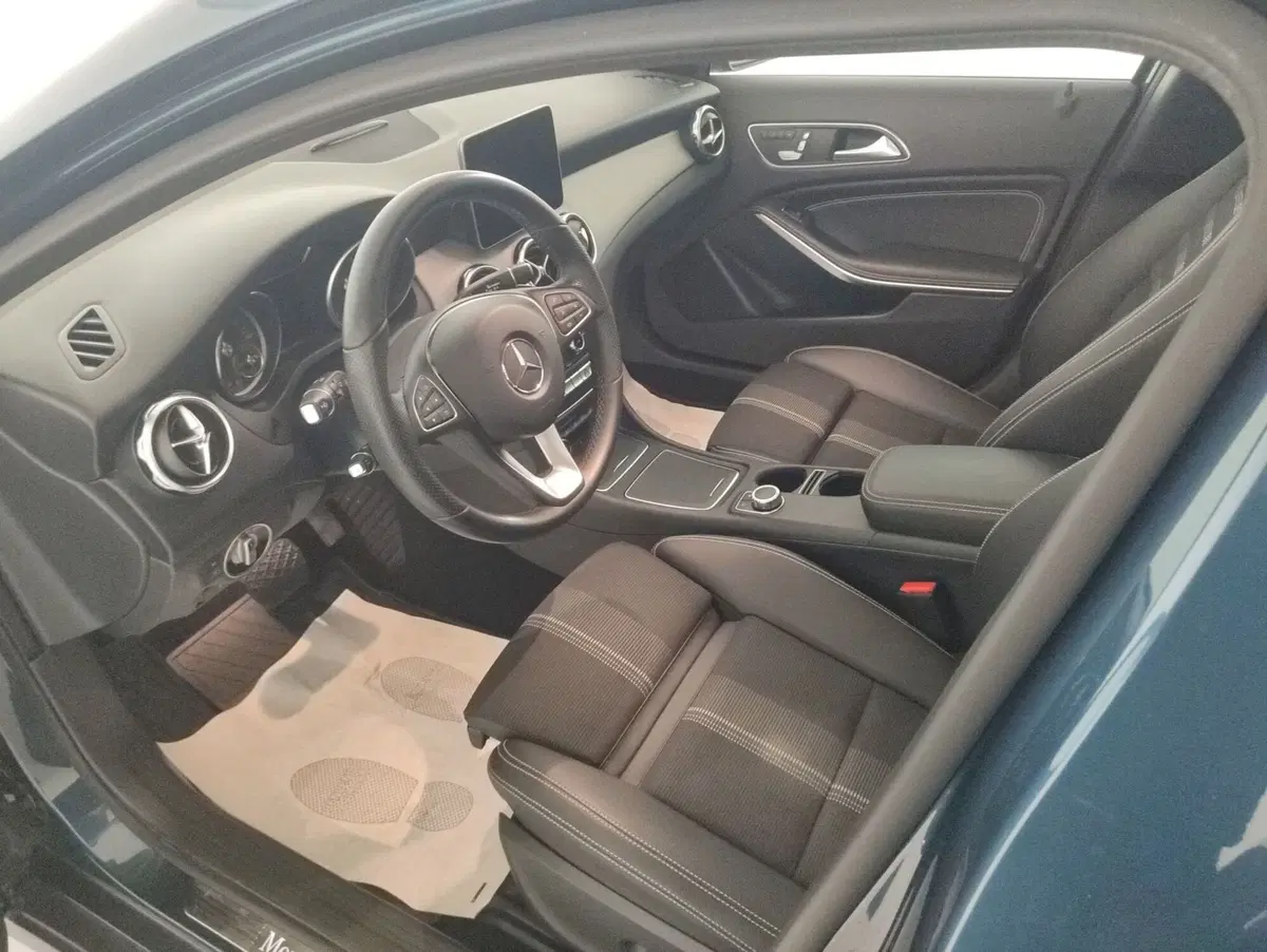 Mercedes-Benz GLA SUV usata a Alessandria (6)