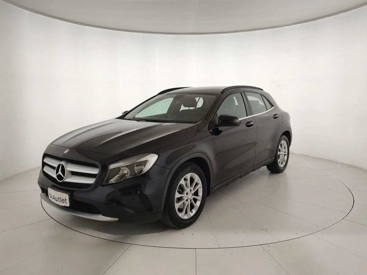 Mercedes-Benz GLA SUV usata a Alessandria